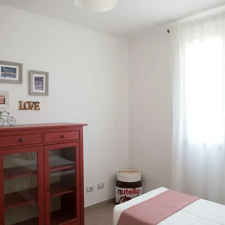 Apartment Dante 8 *