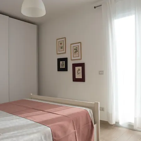 Apartment Dante 8 Loano