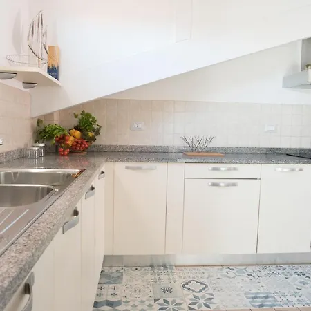 Apartment Dante 8 Loano